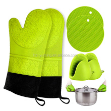 Kitchen Quilted liner Heat Resistant Silicone Oven Mittens Glove and Hot Pads Potholders for Kitchen Baking Cooking